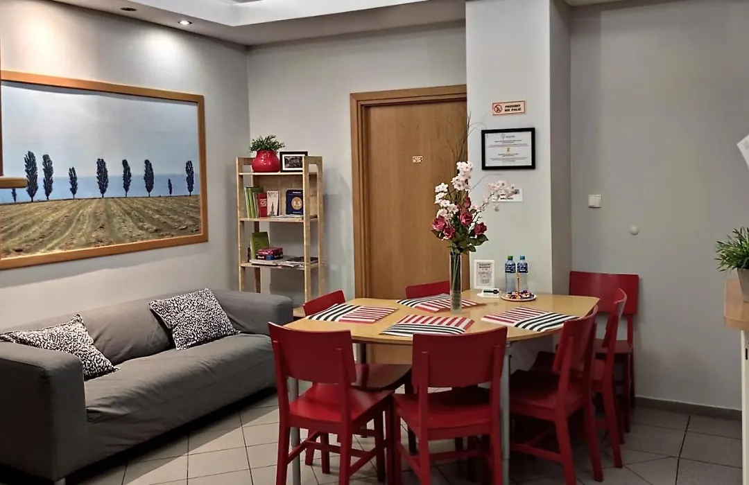 Helvetia Plus B&B - Private Rooms And Apartments-1